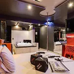 Euphoria Motel