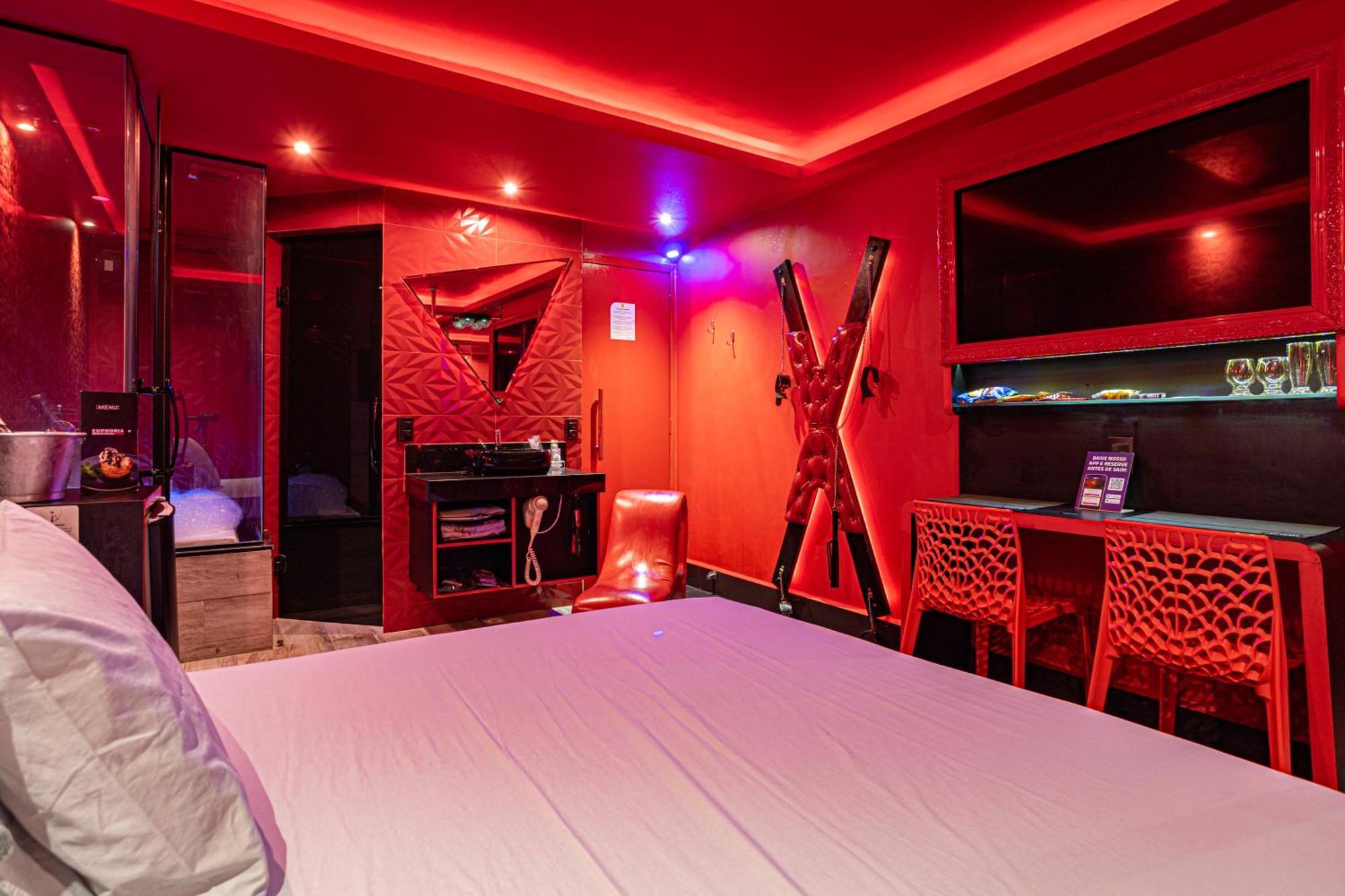 Euphoria Hotel do amor *